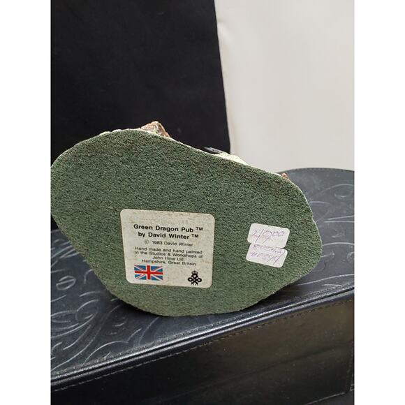 David Winters Cottage House Green Dragon Pub 1983 in original box Retail $49.95 - Picture 4 of 4